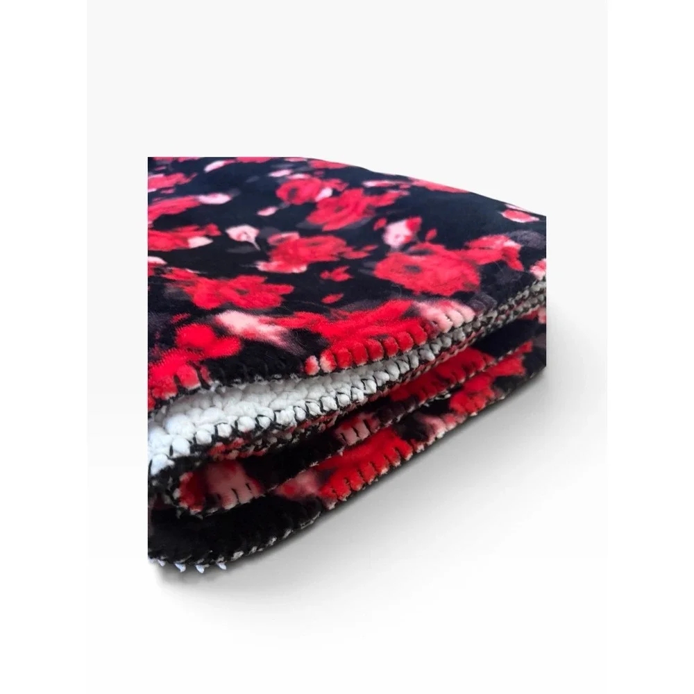 Victoria's Secret Red Rose Blanket Soft Logo Plush Cozy Throw Cover 50x60